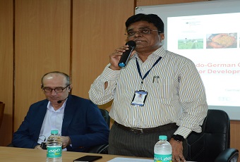 Mechanization of field maintenance breeding 