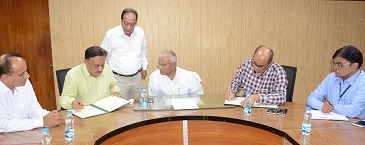 MoU between PJTSAU & ITC Paper board 